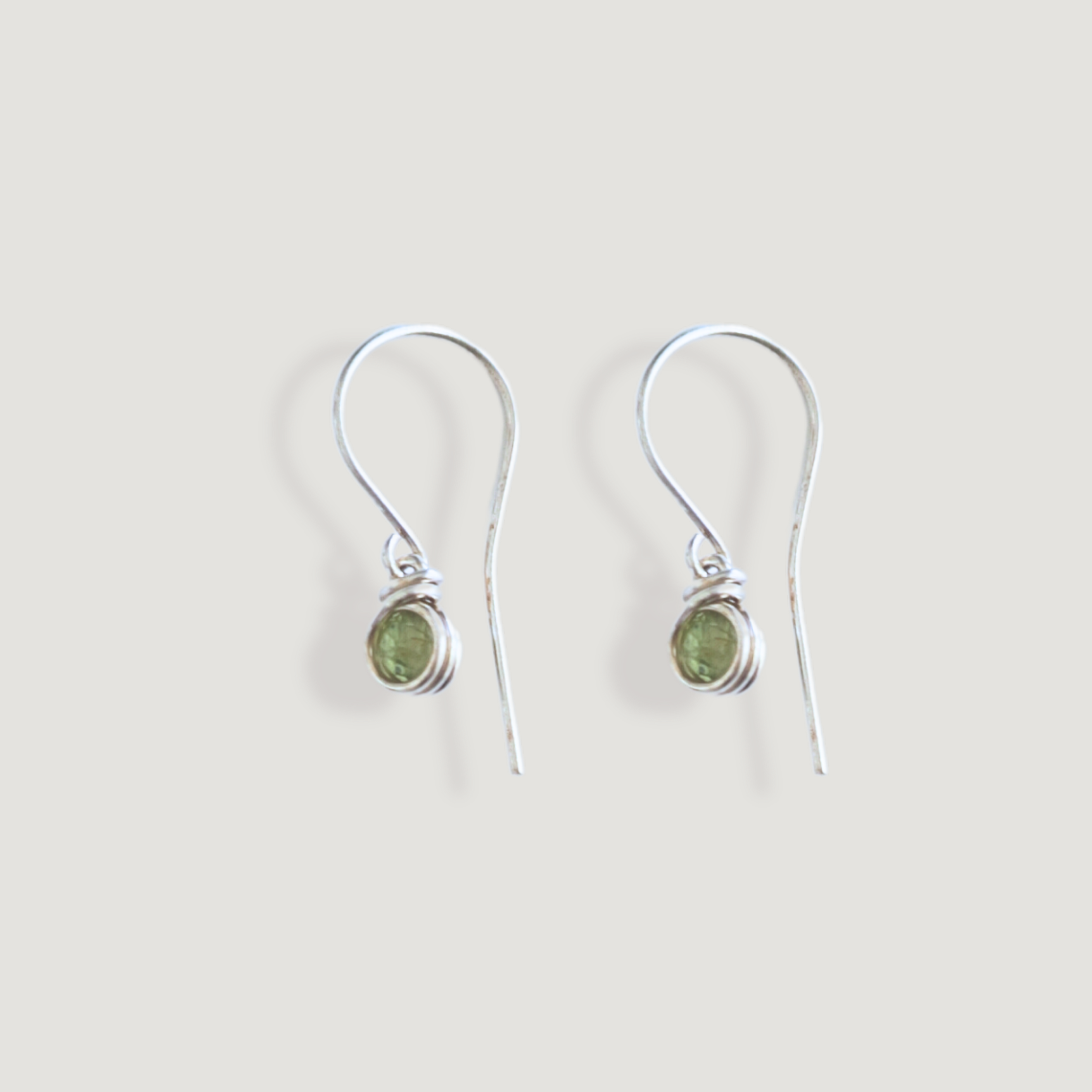 עגילים תלויים בר פרידוט