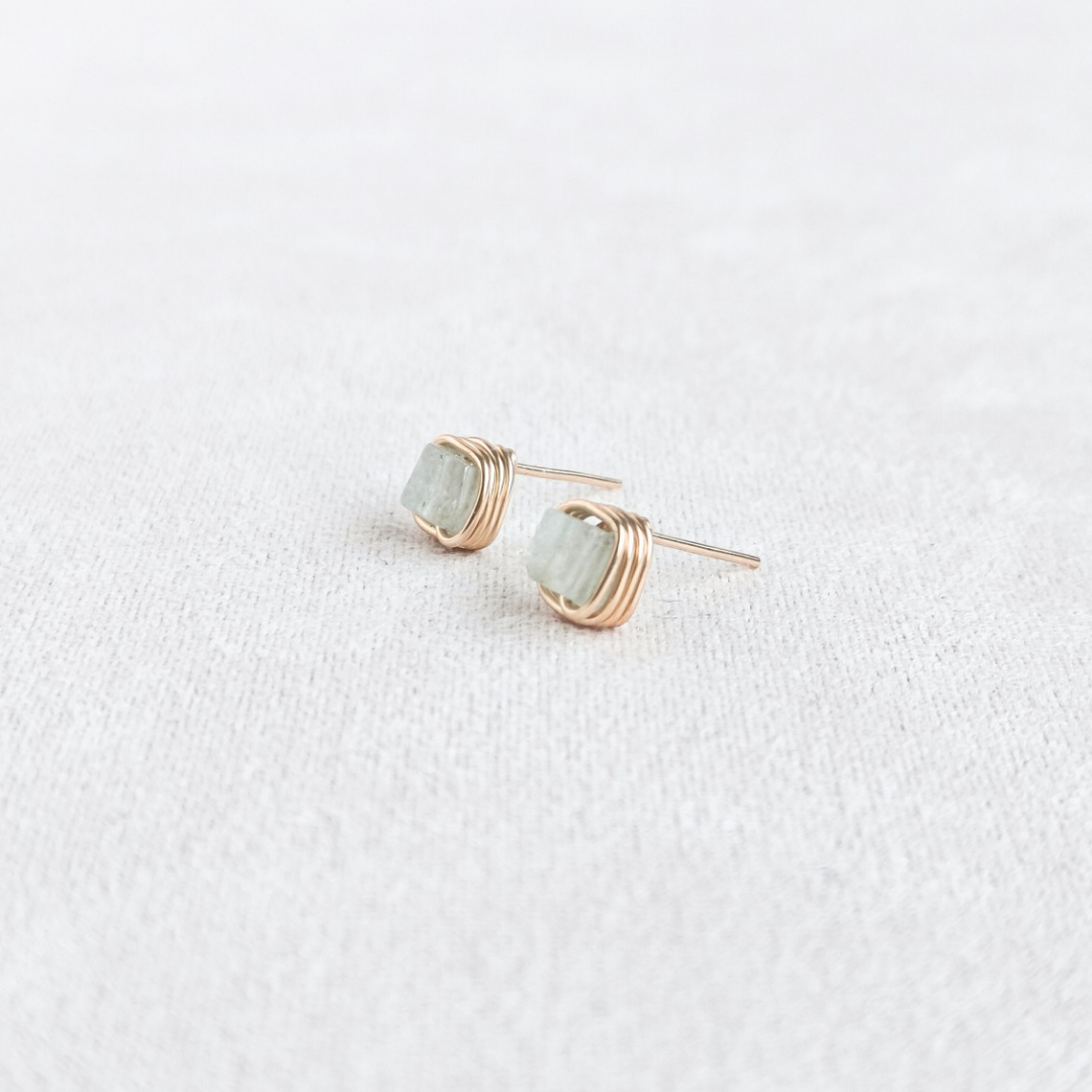 עגילים צמודים פז אקוומרין