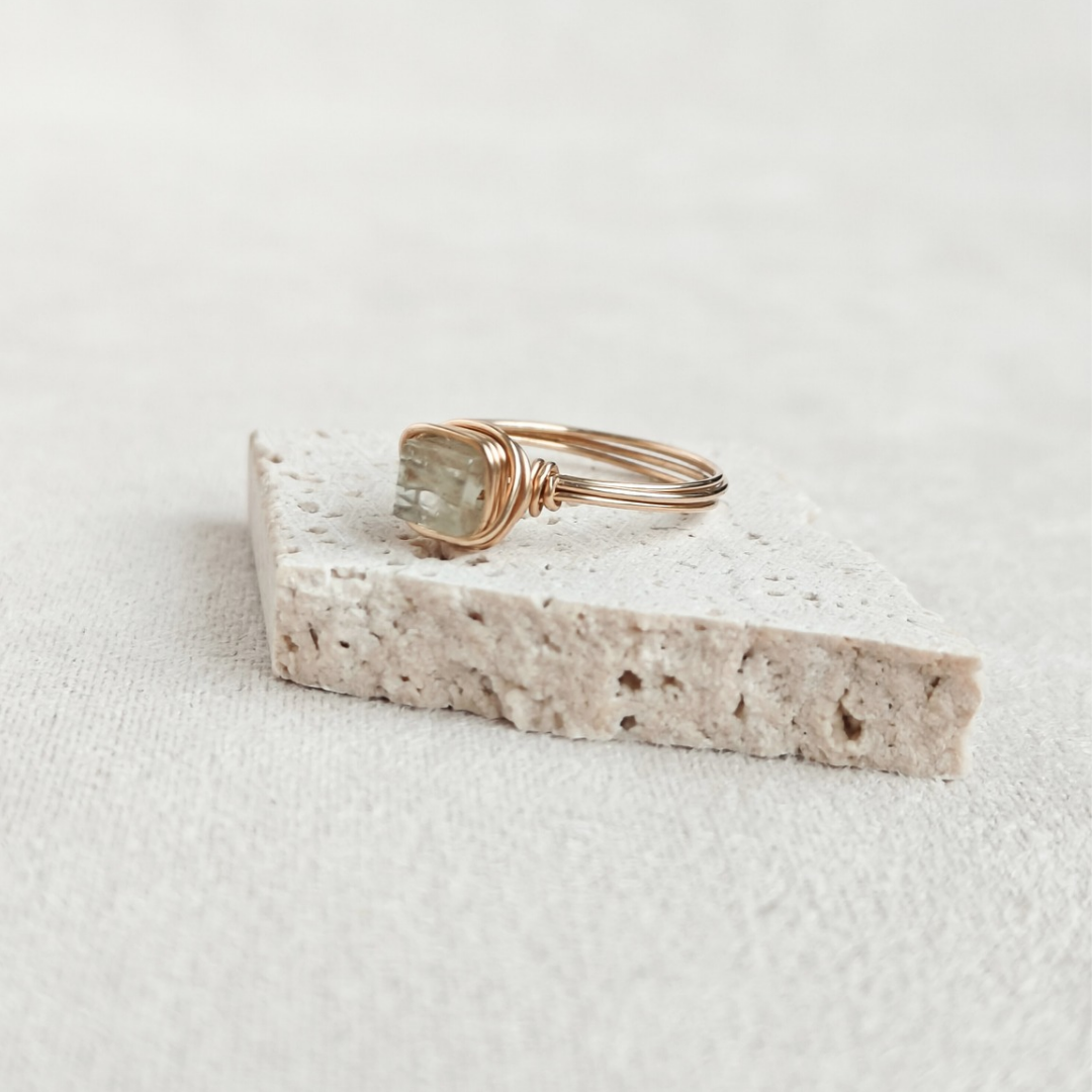 טבעת פז מיני אקוומרין