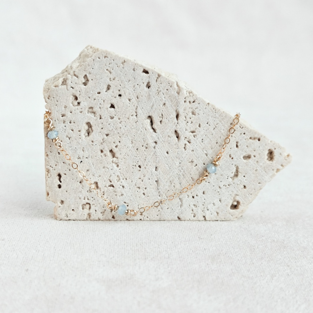 שרשרת אור אקוומרין