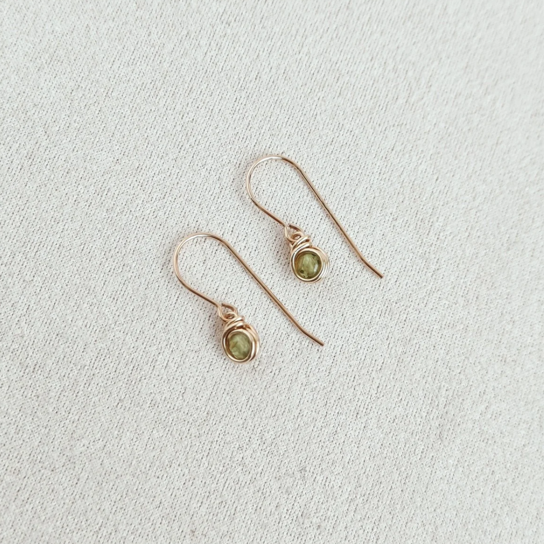 עגילים תלויים בר פרידוט