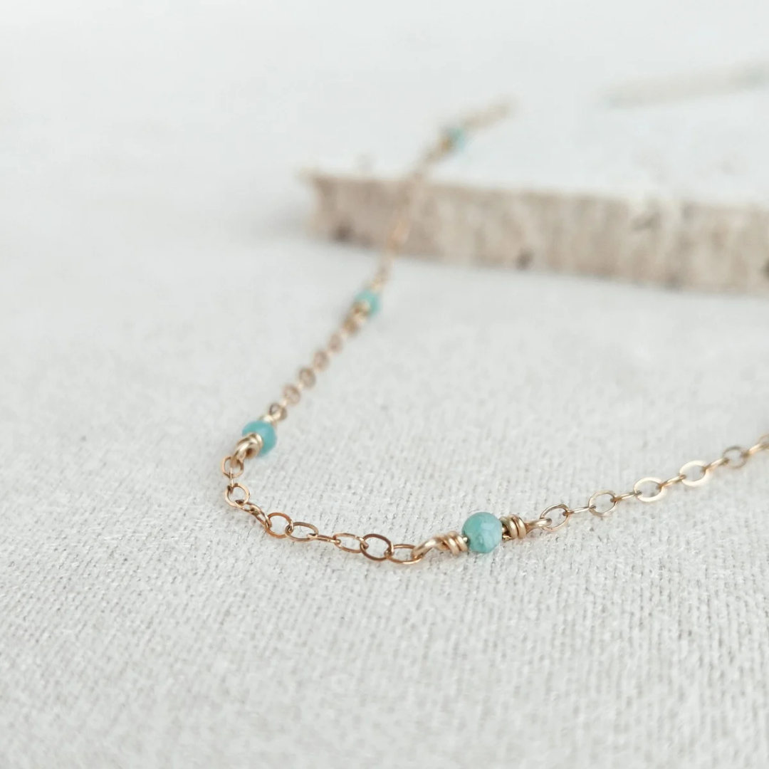 שרשרת אור אמזוניט