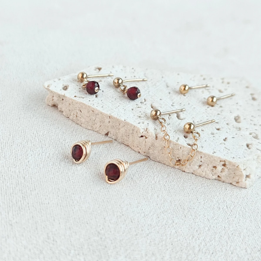 סט עגילים בר גרנט אדום