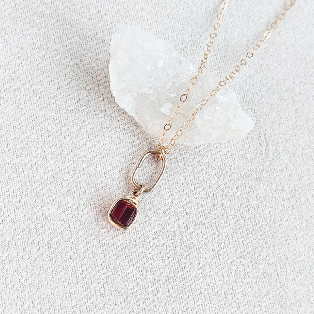 שרשרת פז אובלית גרנט אדום