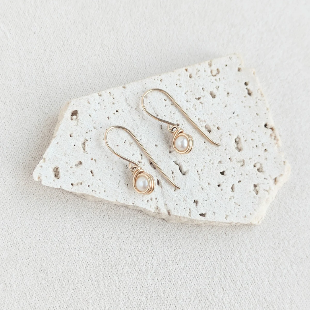 עגילים תלויים בר פנינה