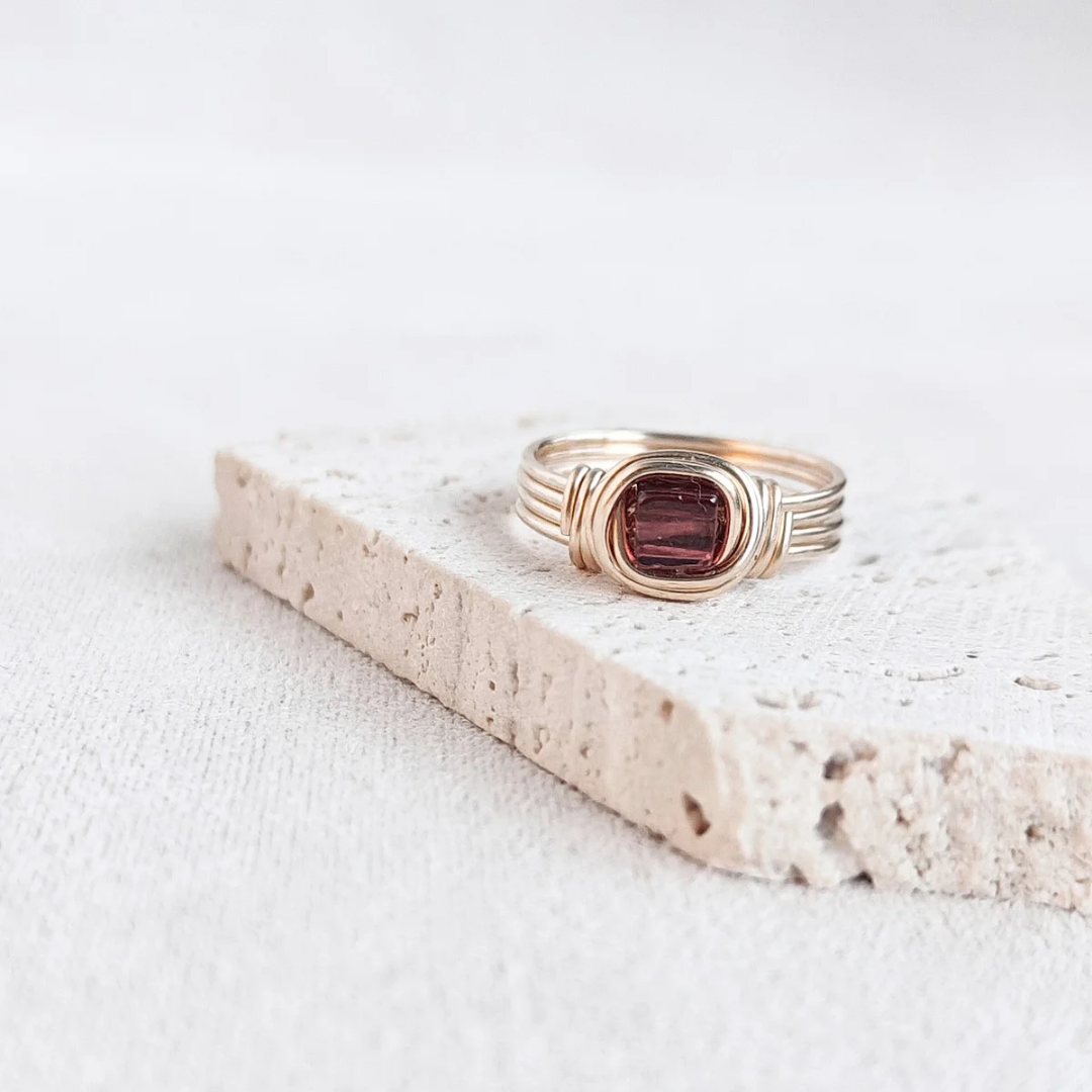 טבעת פז גרנט אדום