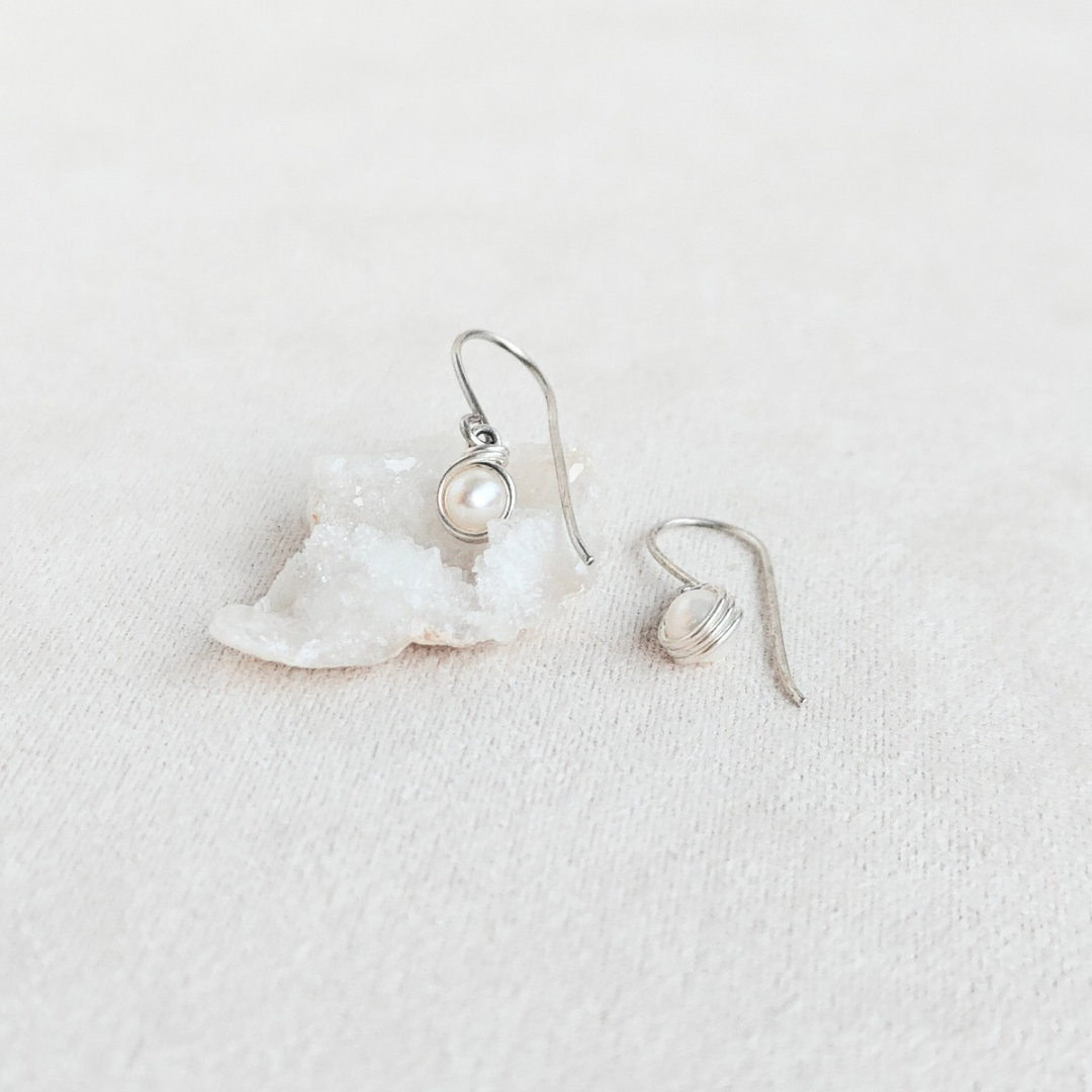 עגילים תלויים בר פנינה