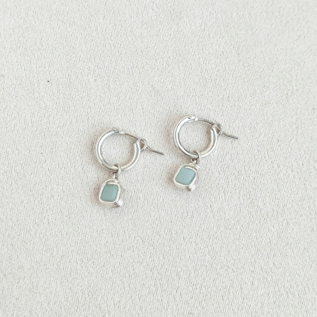 עגילי חישוק פז אמזוניט