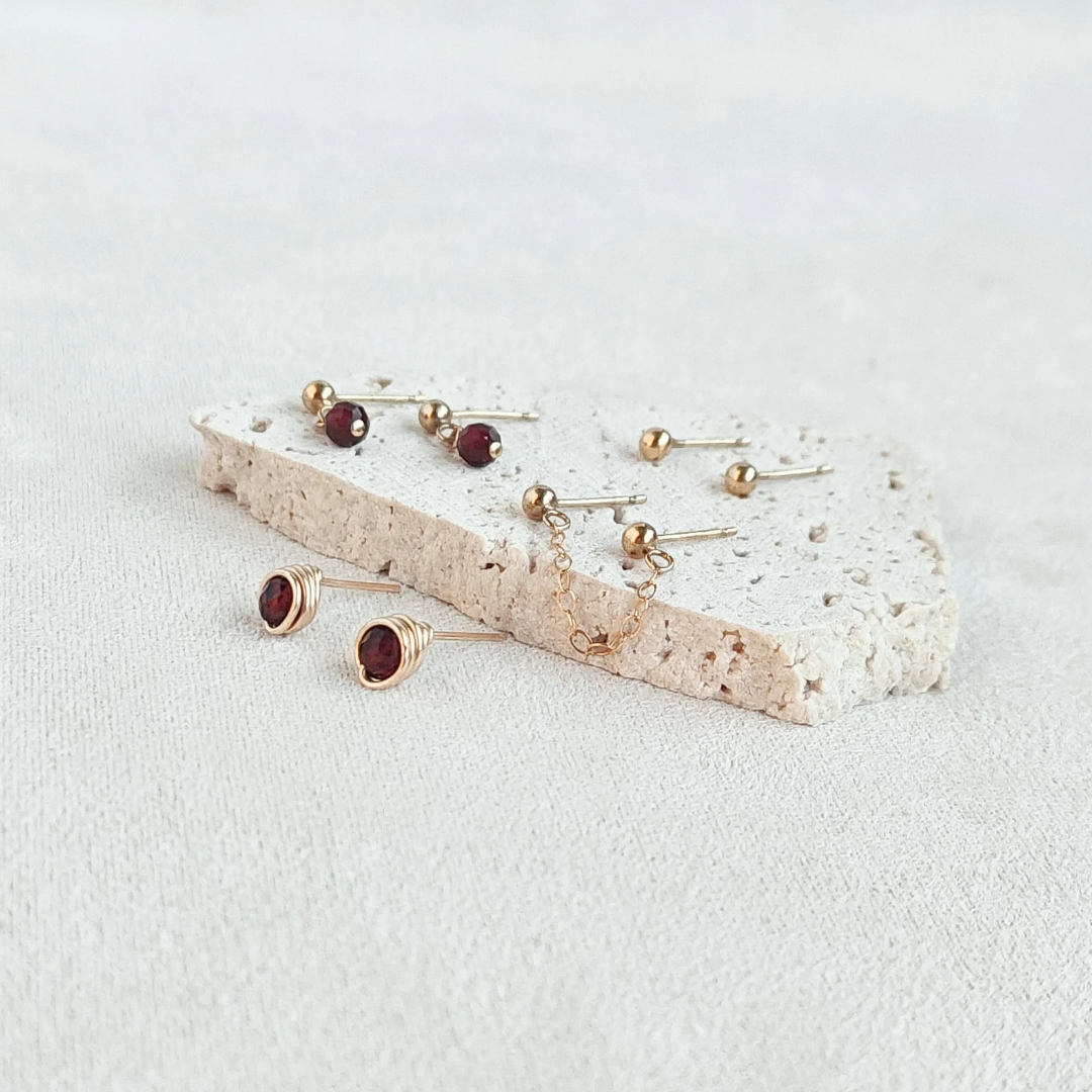 סט עגילים בר גרנט אדום