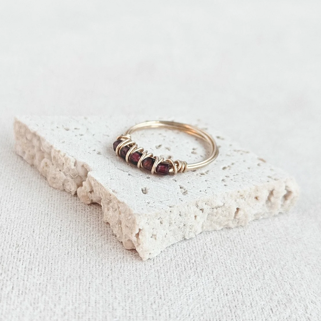 טבעת קשת גרנט אדום