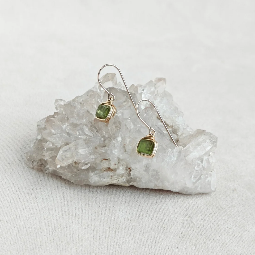 עגילים תלויים פז פרידוט