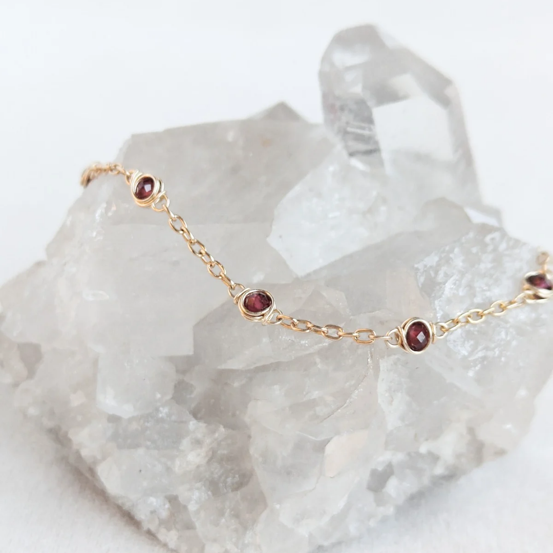 צמיד נגה גרנט אדום