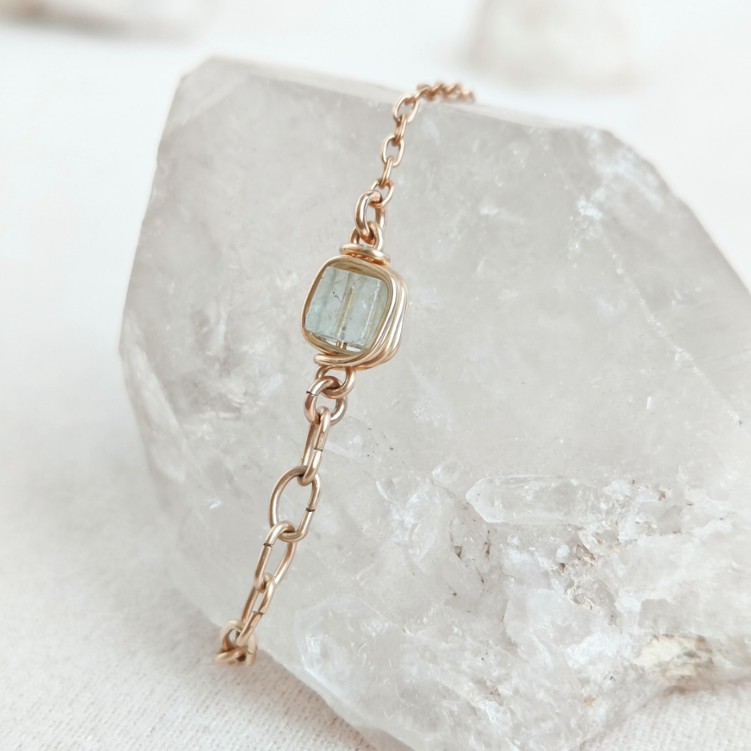 צמיד פז אסימטרי אקוומרין