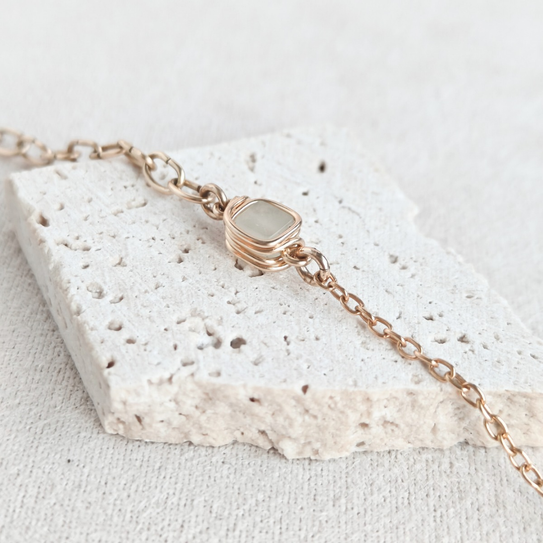 צמיד פז אסימטרי ניו ג'ייד