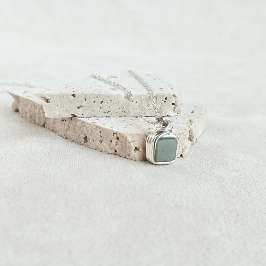 שרשרת זוהר אמזוניט