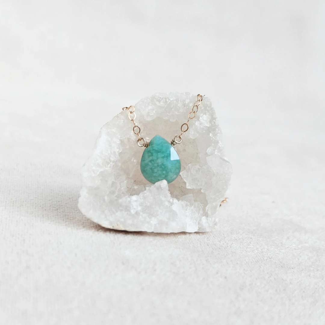 שרשרת טיפה אמזוניט