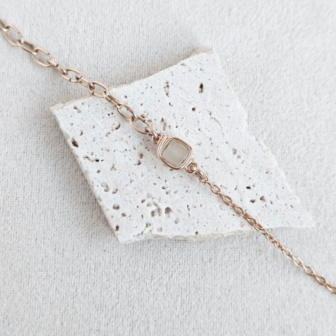 צמיד פז אסימטרי ניו ג'ייד