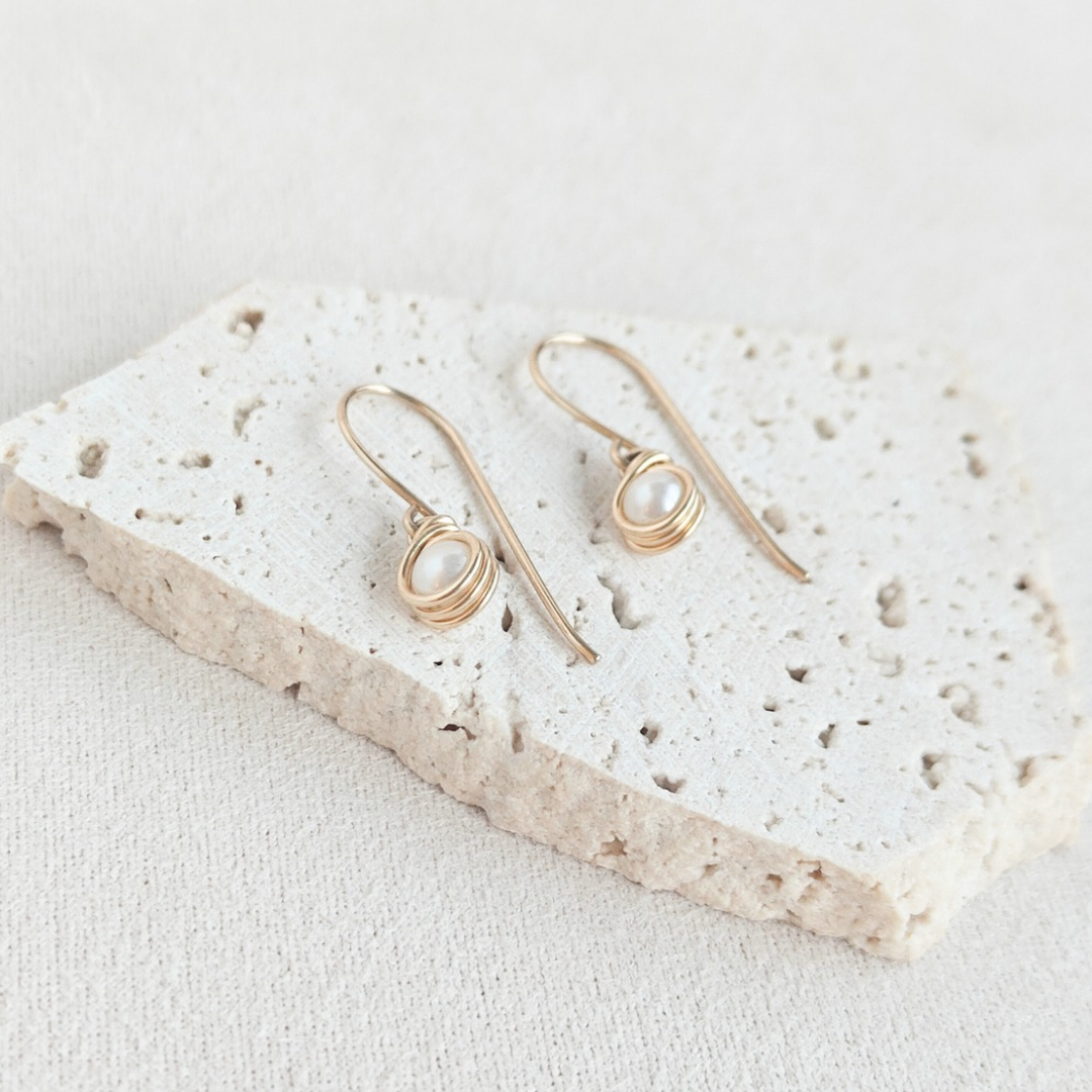 עגילים תלויים בר פנינה