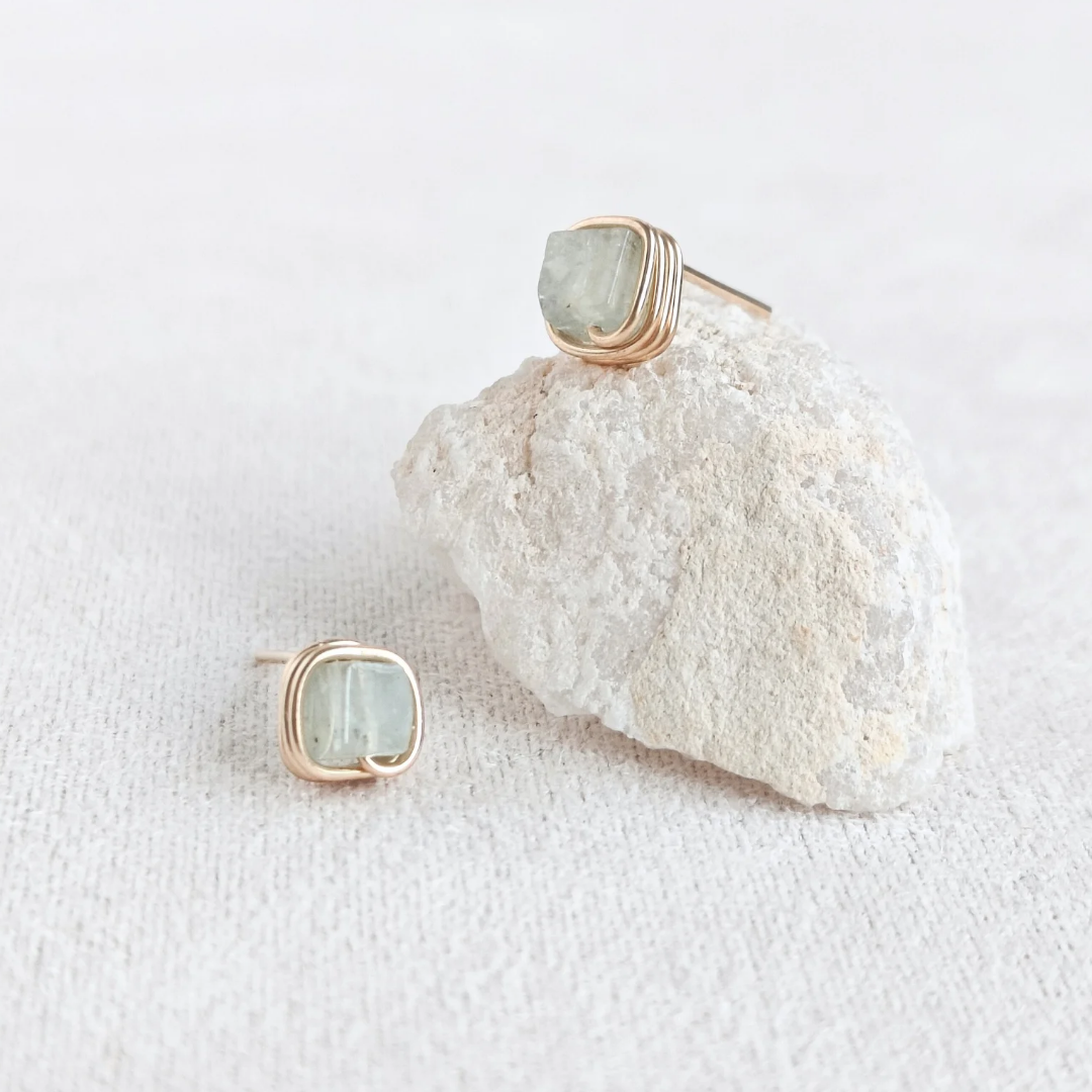 עגילים צמודים פז אקוומרין