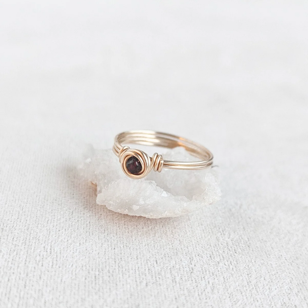 טבעת נגה גרנט אדום