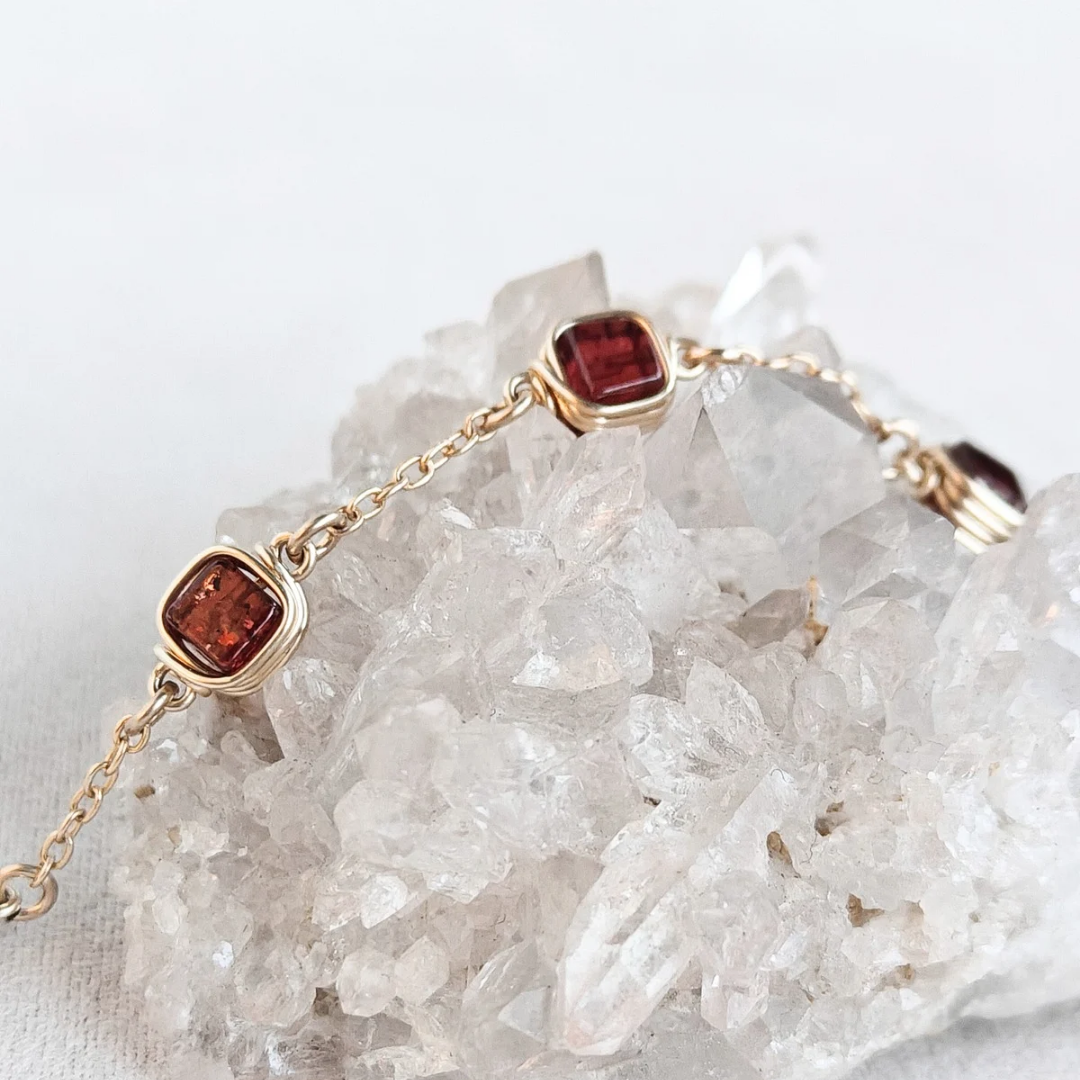 צמיד פז גרנט אדום