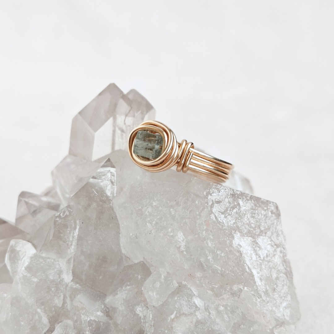 טבעת פז אקוומרין