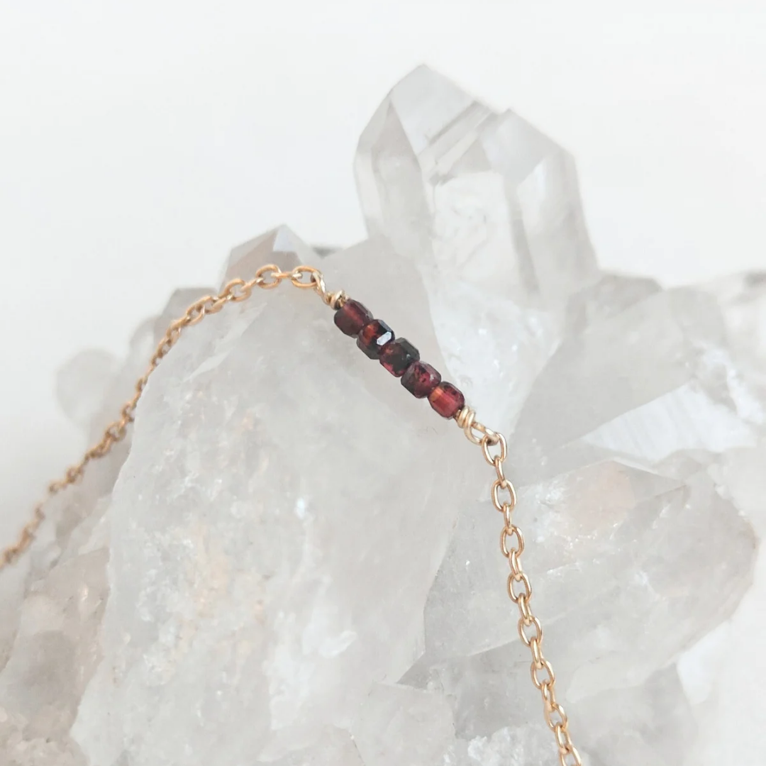 צמיד קשת גרנט אדום